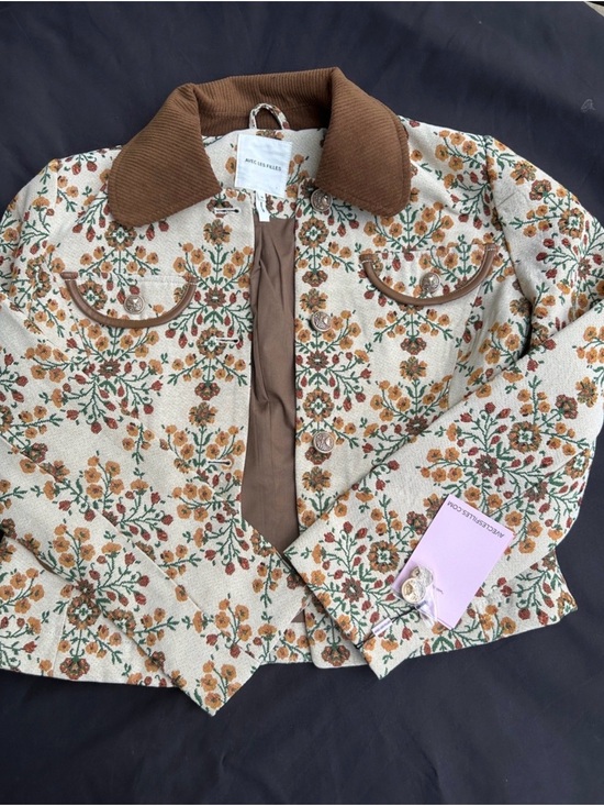 Avec Les Filles Jackets & Blazers - Avec Les Filles Cream Floral Cream Jacquard Cropped Jacket Brown Corduroy Collar